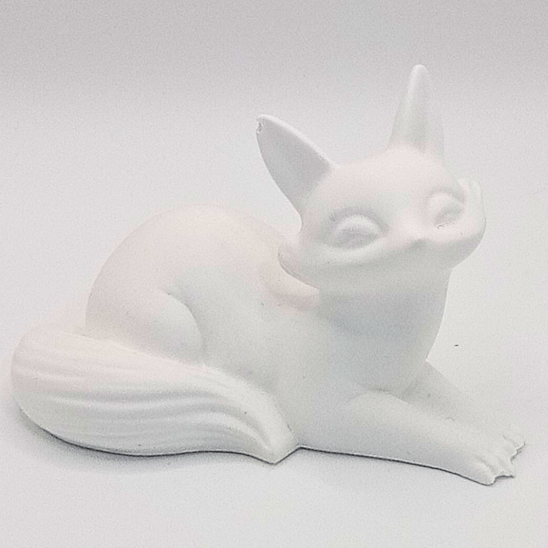 Deko - Fuchs Figur – 10 cm, wahlweise sitzend oder liegend - Zauberwerk