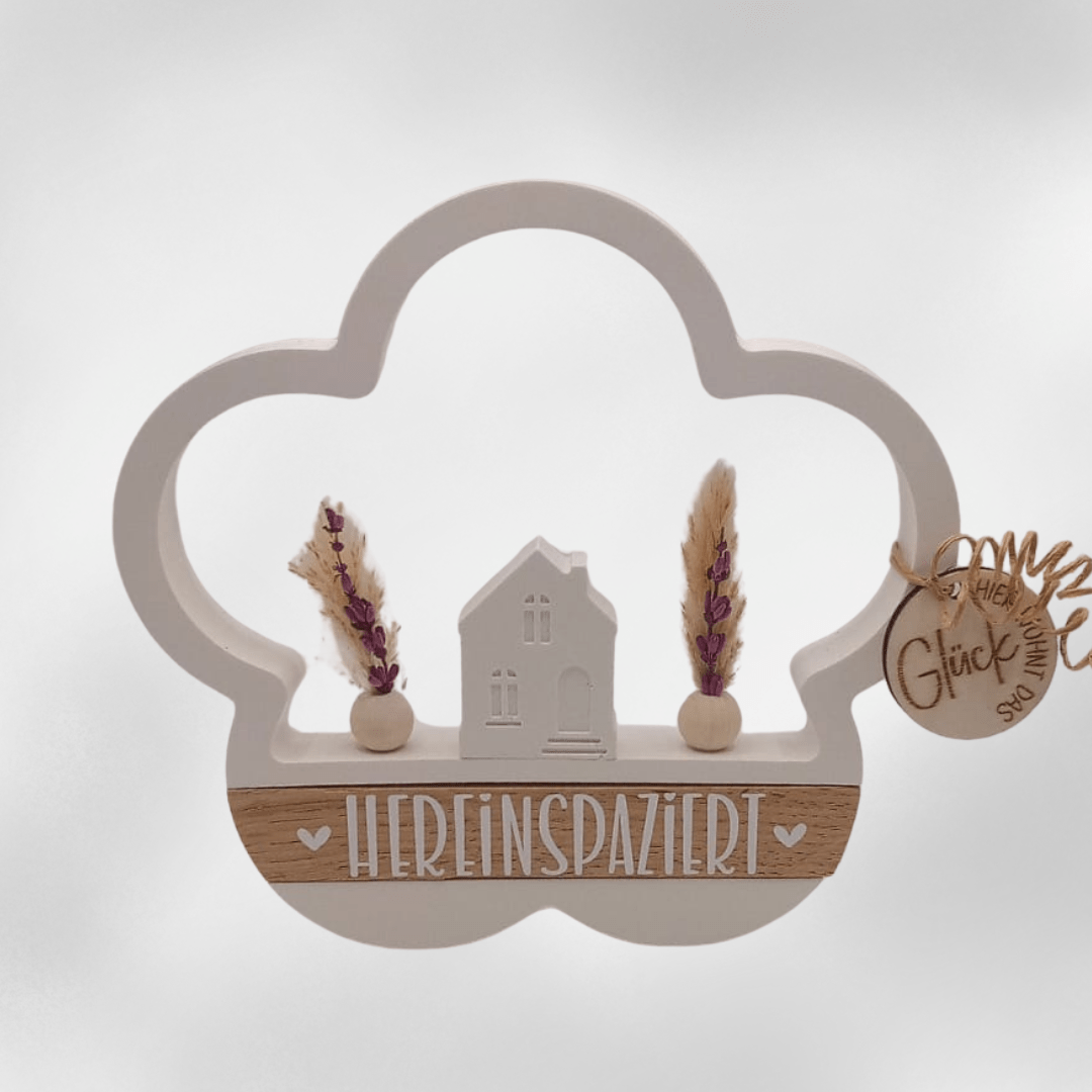Aufsteller Hereinspaziert im Wolkenrahmen mit Haus und Trockenblumen – Eingangsdeko - Zauberwerk
