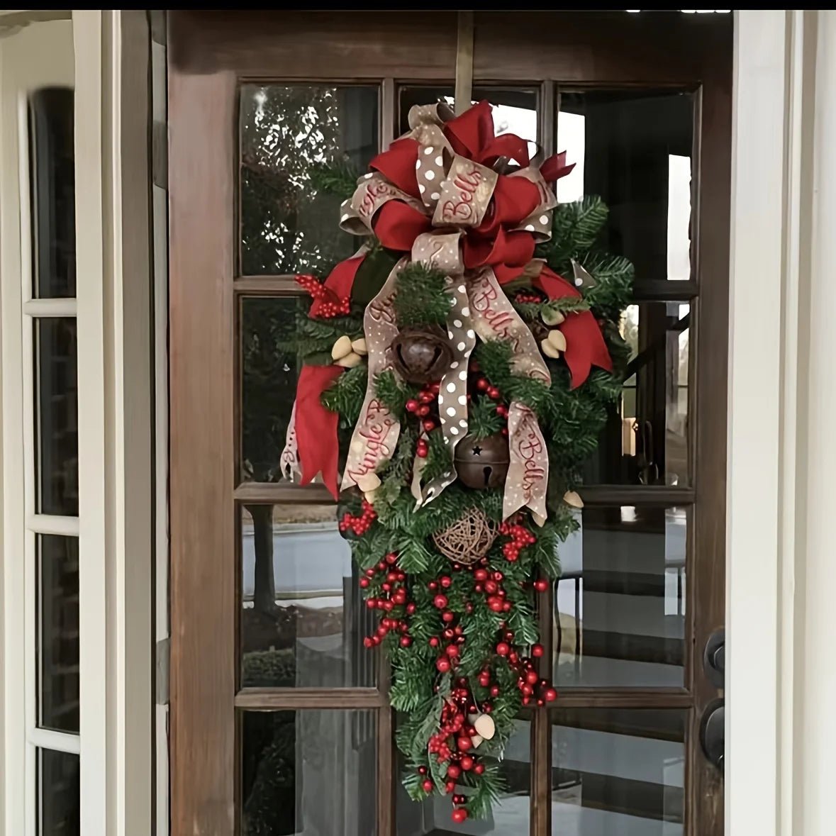 Weihnachts - Türkranz mit Schleifen & Beeren – festliche Hängedeko für Zuhause - Zauberwerk