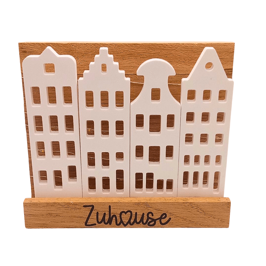 Zuhause Holzdeko mit Häuserfront und Beleuchtung - Zauberwerk