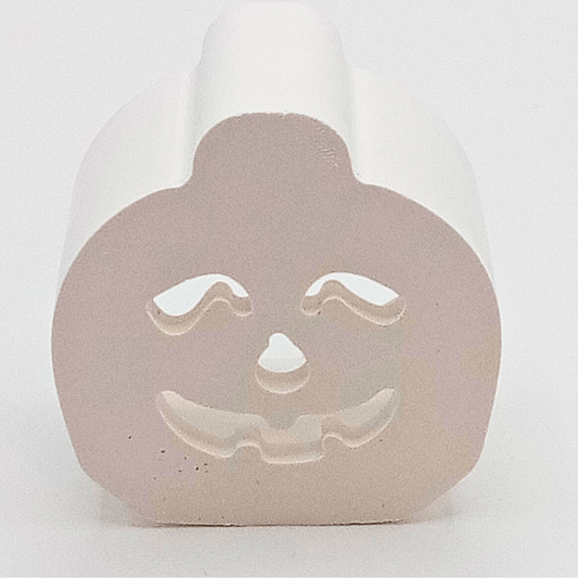 Halloween Deko Figuren für dein Wohnzimmer – Kürbis & Geist aus Gießmasse - Zauberwerk